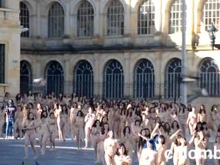 Desnuda mujeres grupo alrededor la mundo, gratis adulto película 47